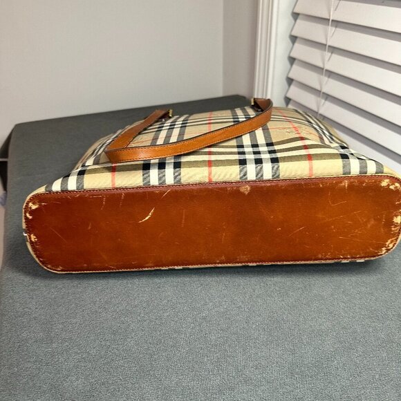 🎀 BURBERRY CANVAS TOTE - CLASSIC PLAID BEIGE 🎀 - Picture 8 of 10